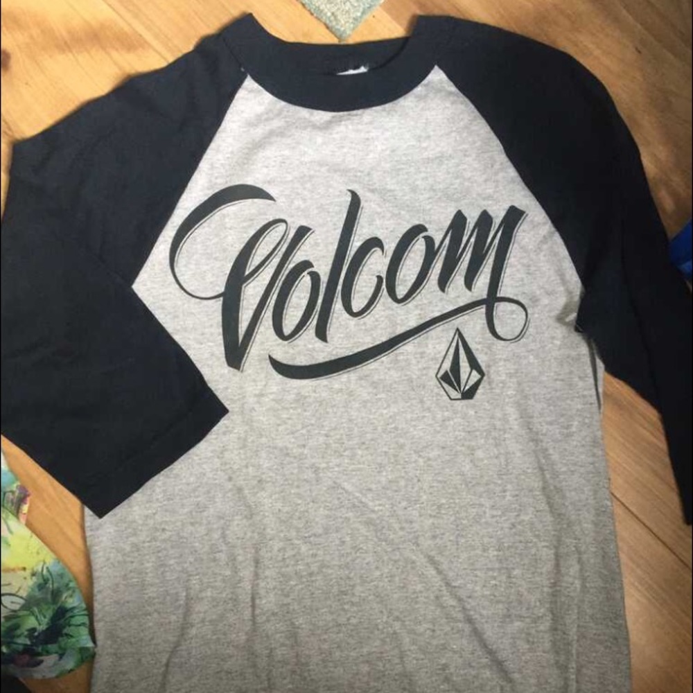 Volcom baseball t